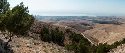 Vue panoramique de la Mer Morte, photo prise à environ 0 m d'altitude !